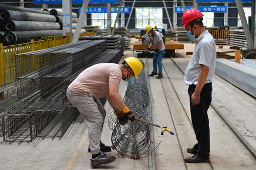 解封后的海口云龍產(chǎn)業(yè)園 復(fù)工復(fù)產(chǎn)有序進(jìn)行中